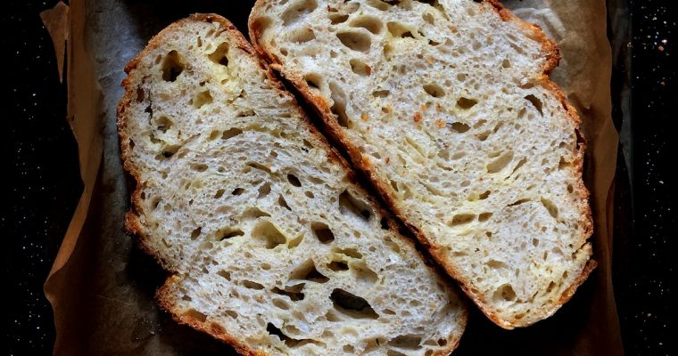 Syrový chlieb s kváskom Lievito Madre | Cheddar bread with Lievito madre